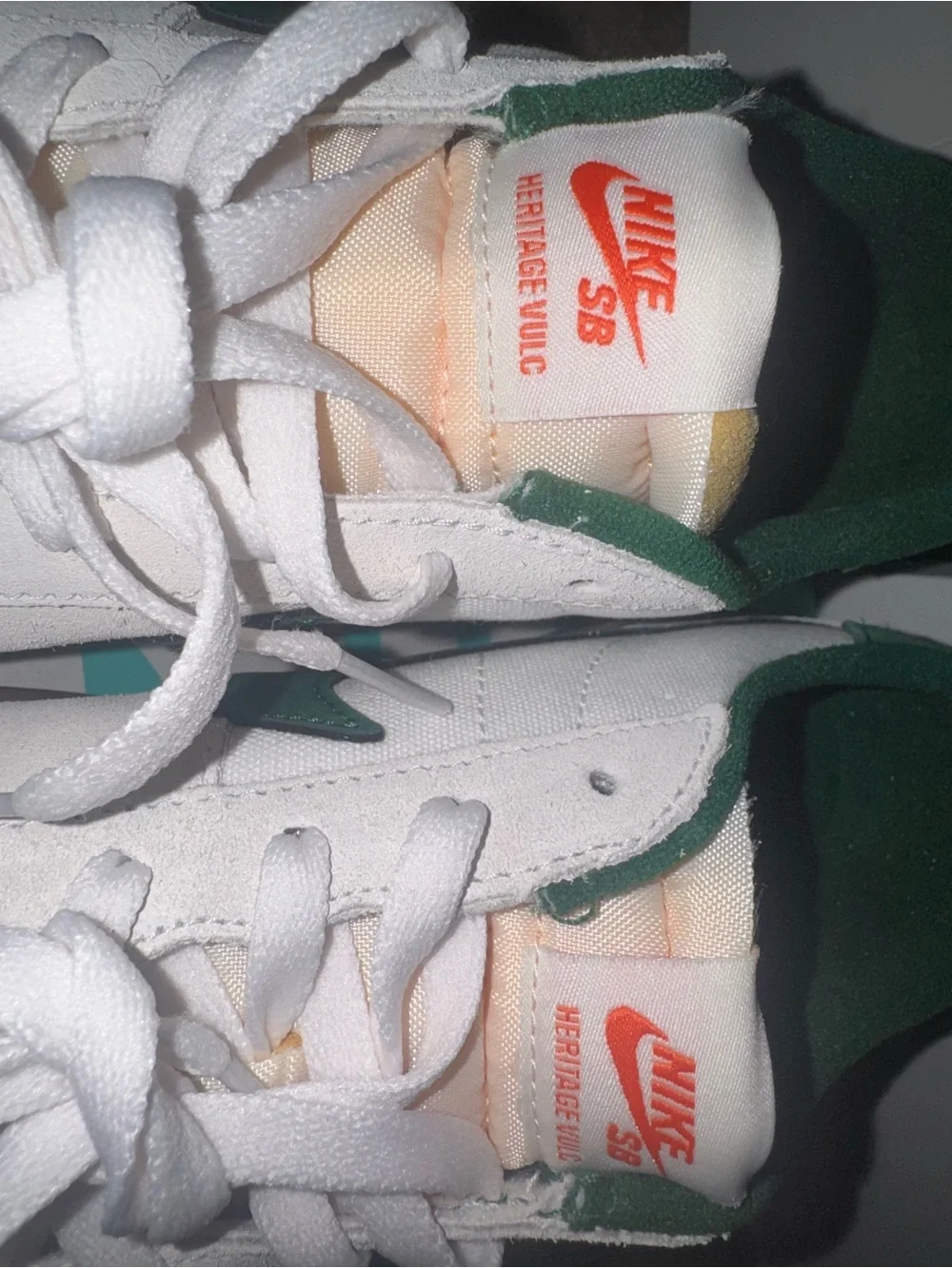 Men’s 10.5 NikeSB Heritage Vulc